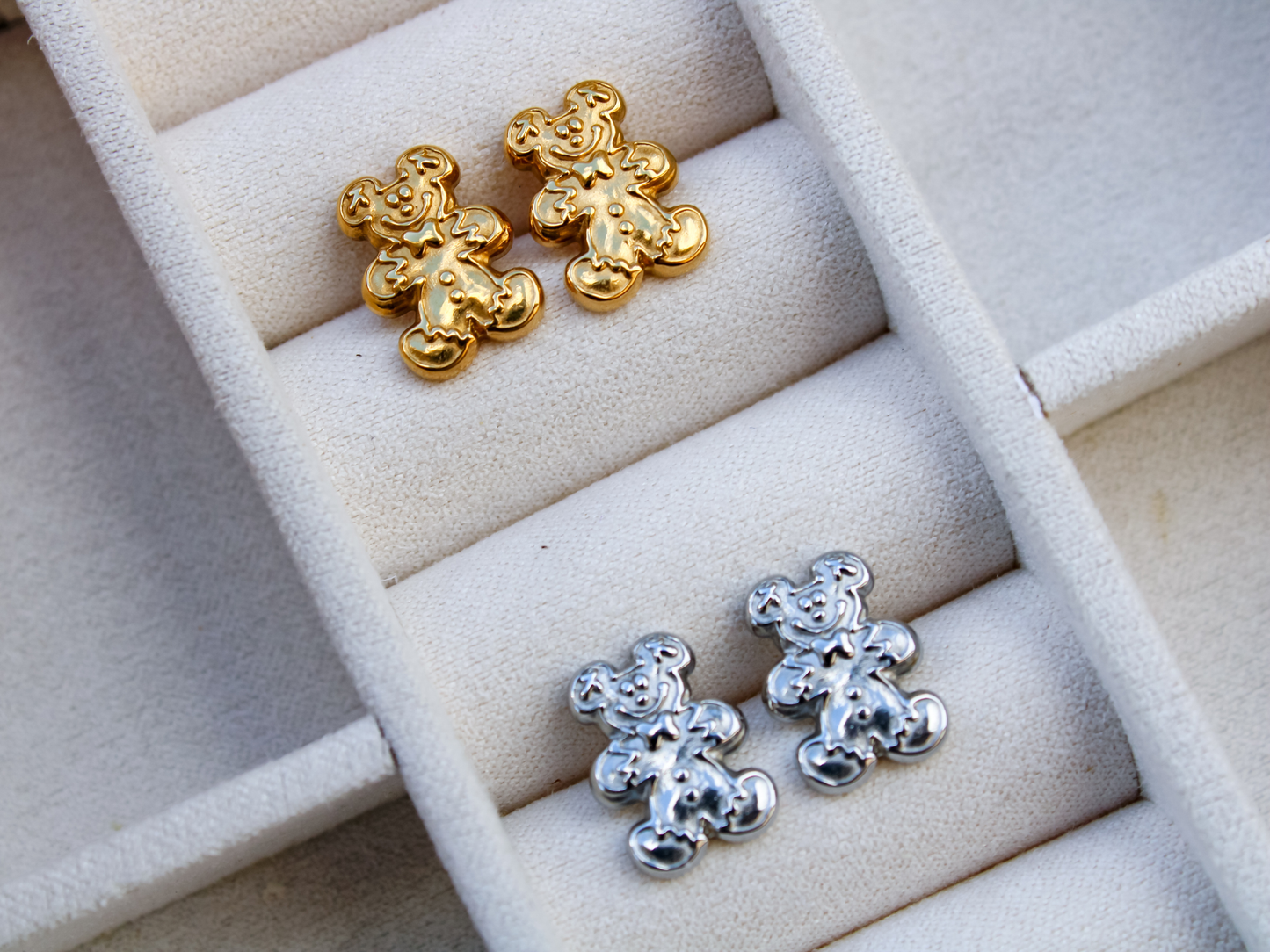 Very Merry Gingerbread Studs