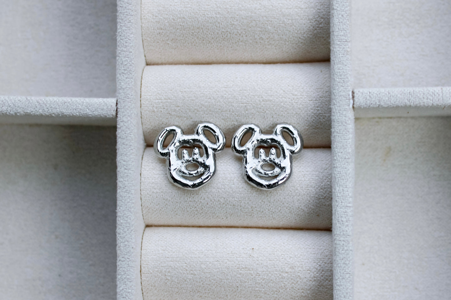 Park Pretzel Studs
